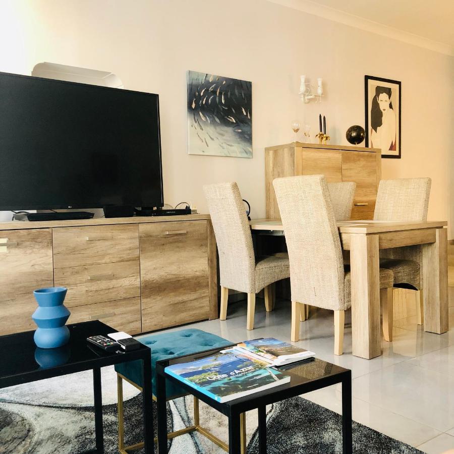 Charming Apartment Near The Beach فيليوفرُنش سور مير المظهر الخارجي الصورة