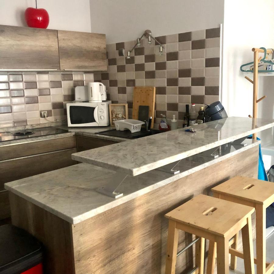 Charming Apartment Near The Beach فيليوفرُنش سور مير المظهر الخارجي الصورة