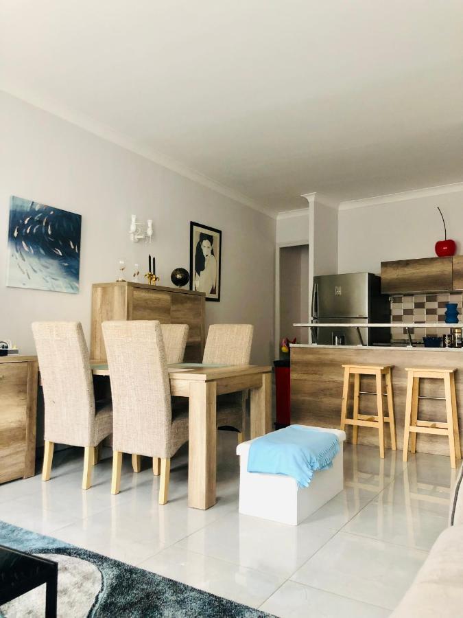 Charming Apartment Near The Beach فيليوفرُنش سور مير المظهر الخارجي الصورة